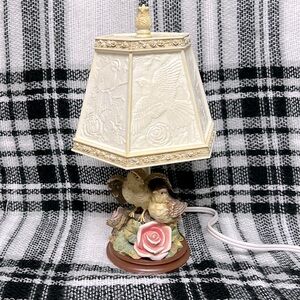 Vintage Sparrow Lamp
